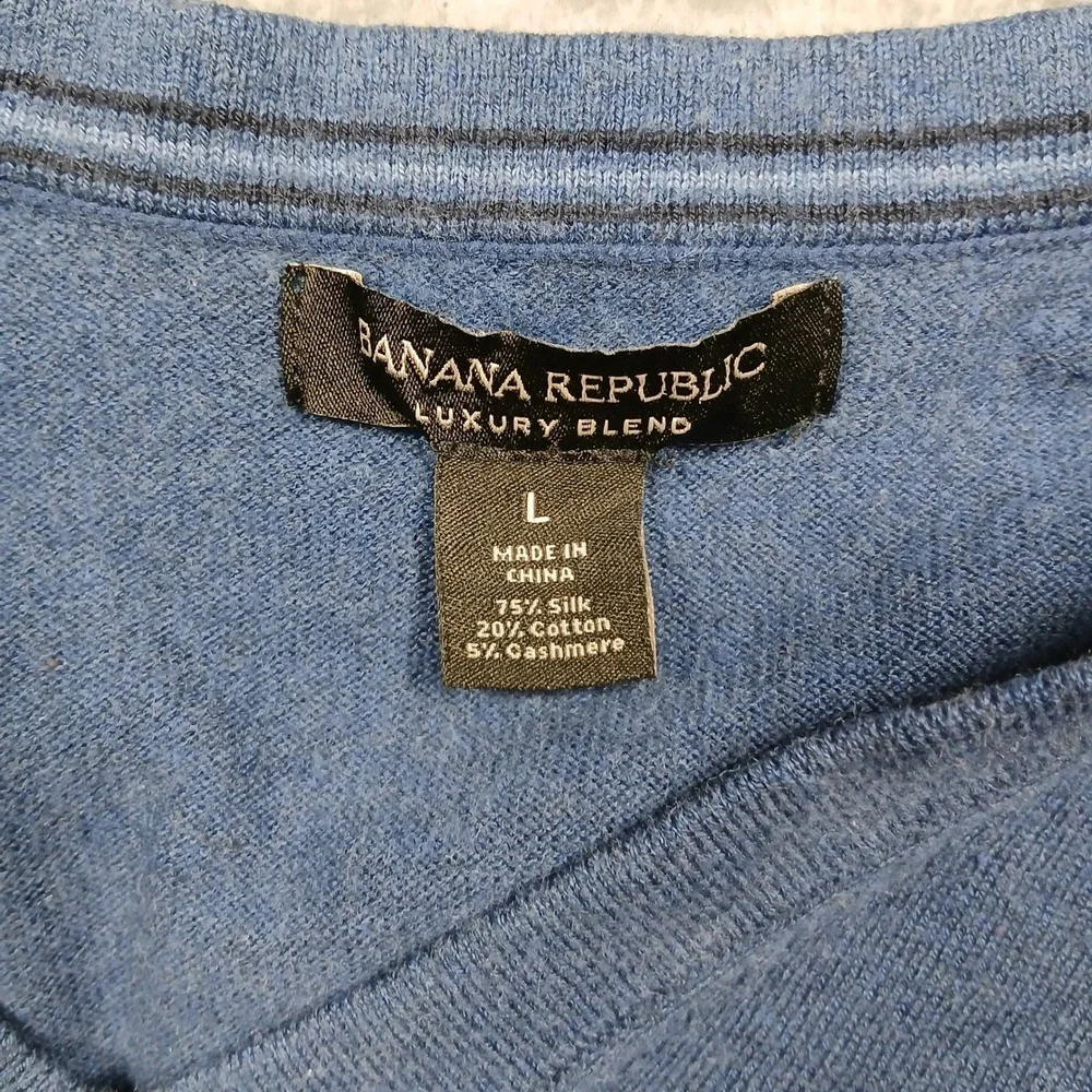 Banana‎ Republic Men's L Blue V-Neck Sweater Silk Cotton Cashmere Luxury Blend